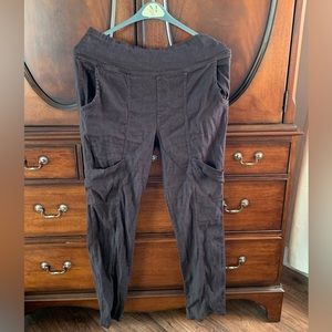 Women's pull on pants